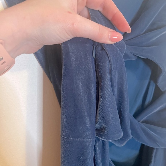 NWT Gal Meets Glam Christine Blue 
Velvet Dress Size 10 - Picture 8 of 14